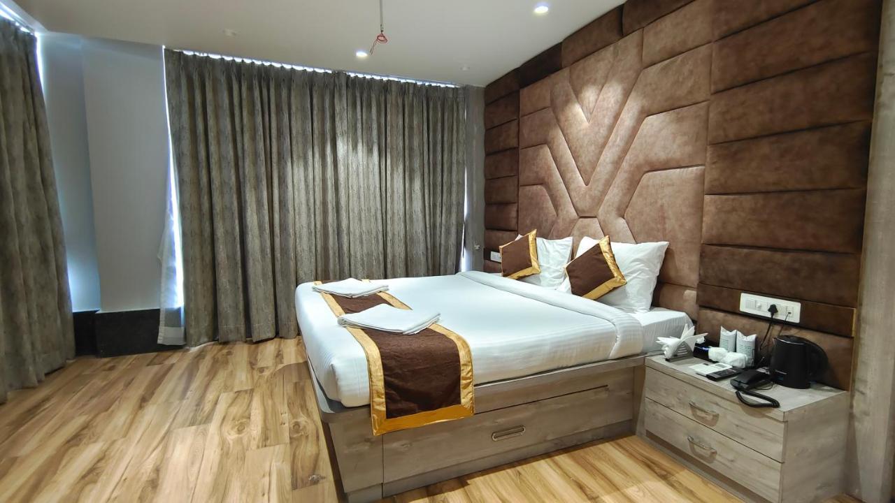 The Panash - Hotel & Banquet Calcutta  Esterno foto
