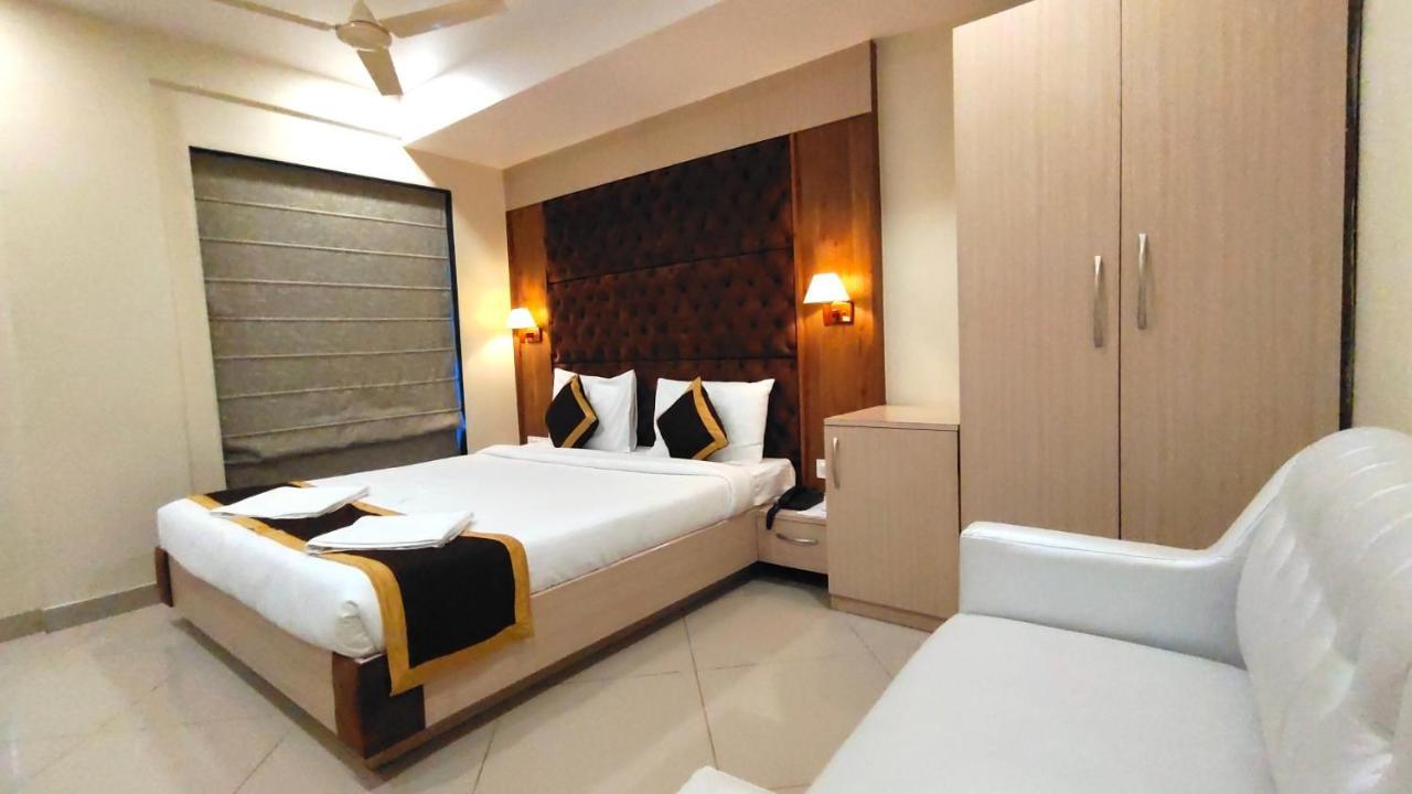The Panash - Hotel & Banquet Calcutta  Esterno foto